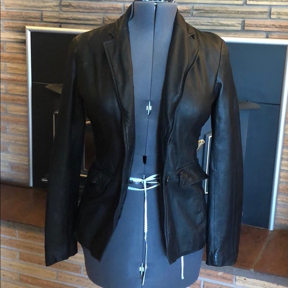 Banana Republic 100% Genuine Leather Jacket ✨ - Picture 2 of 6